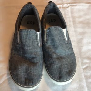Gap chambray slip on loafers